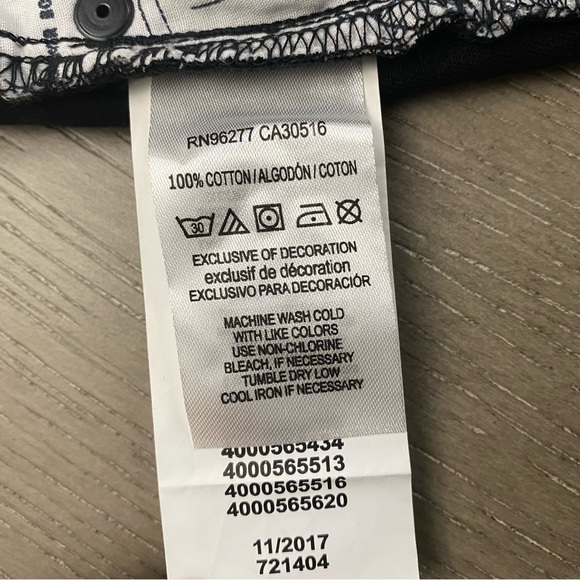 NWT Vans Black Gray Geo D-K Skater Shorts Men’s Size 30 Regular - Picture 12 of 13